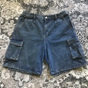 Dazy Medium Dark Wash Denim Long Shorts, XXL, Never Worn!